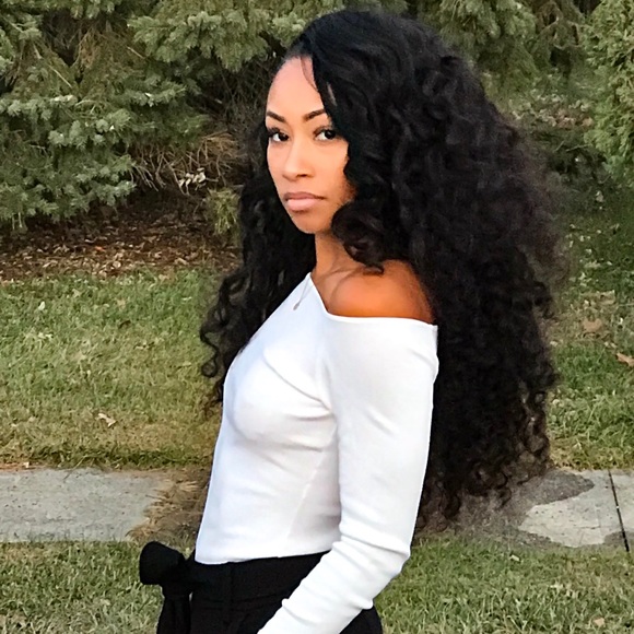 Meet the closet owner, Venice✨ - Picture 1 of 1